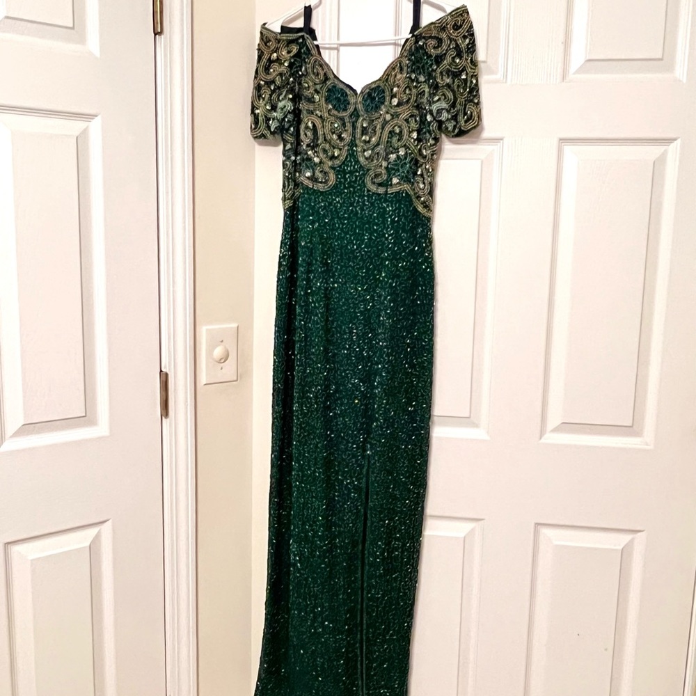 Elegant Green Evening Gown
